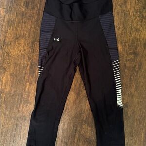 Women’s medium Under Armour leggings